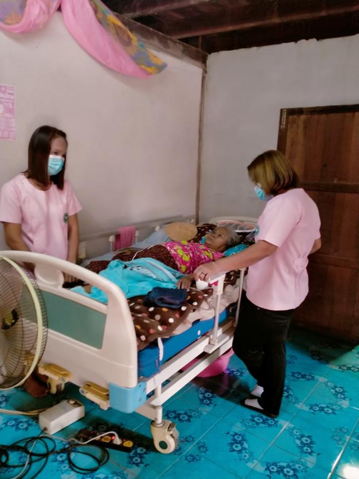 โครงการอาสาสมัครบริบาลท้องถิ่นเพื่อดูแลผู้สูงอายุที่มีภาวะพึ่งพิง